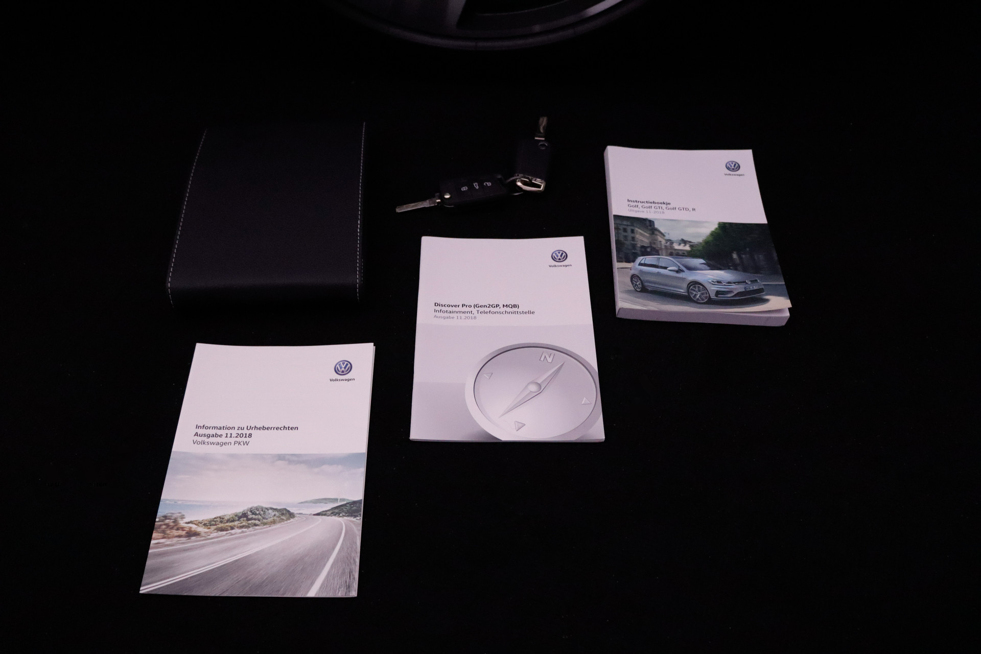 42734700-25.jpg