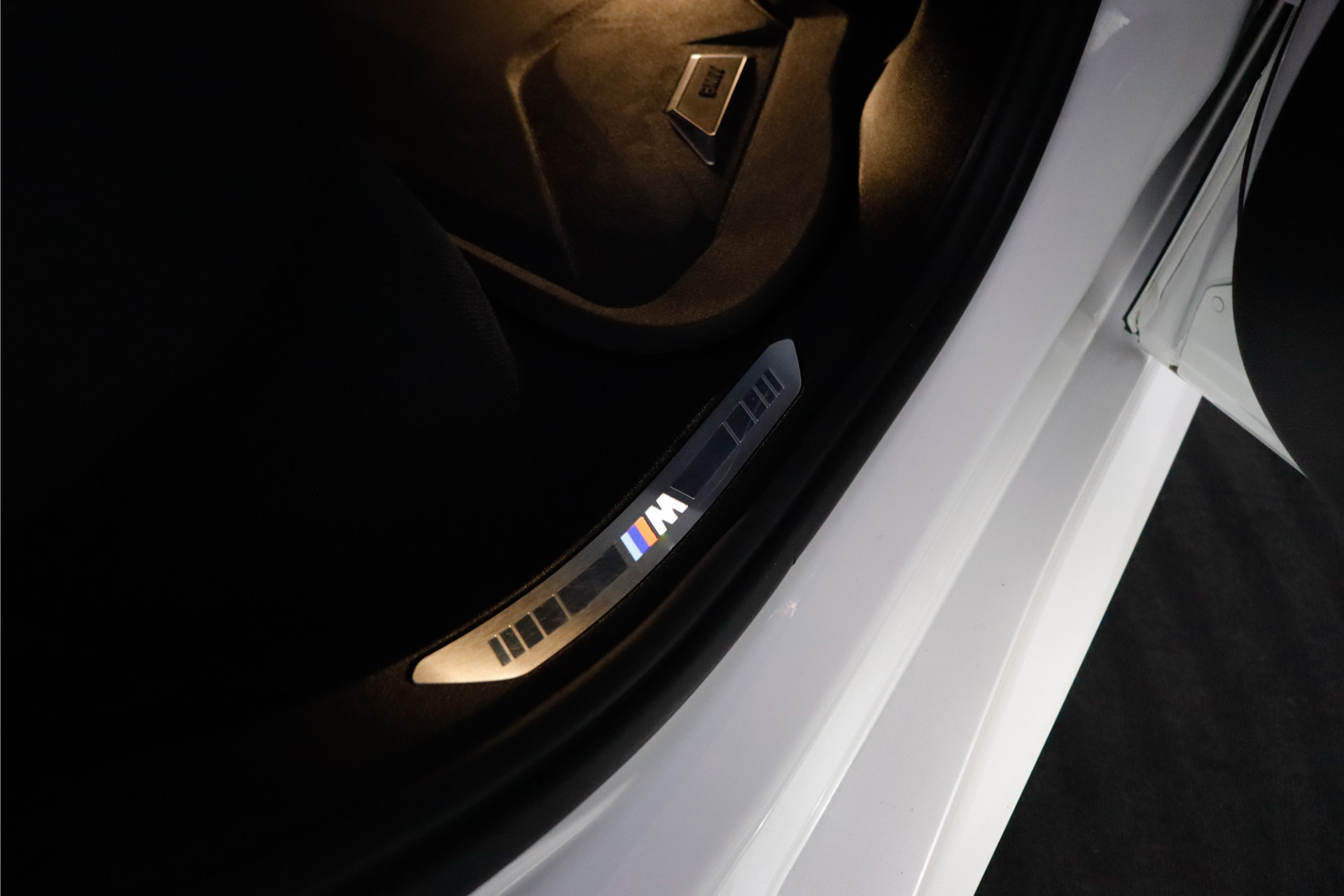 45813772-26.jpg